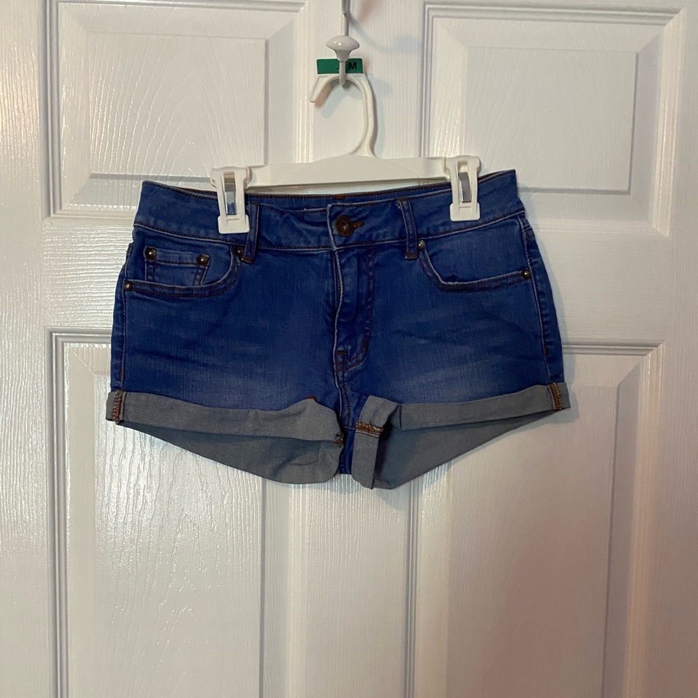 Bullhead denim co - low rise denim shorts